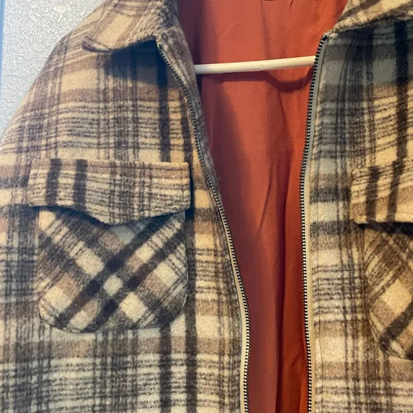 The Nines S Small Plaid Cropped Earth Tones Full Zip Pocket Collar Jacket Blazer - Image 6