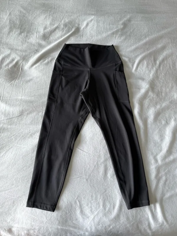 Charcoal Grey Cropped Leggings With Pockets - Image 2