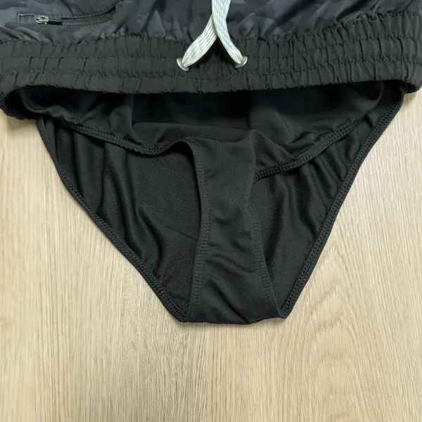 Vuori Black Watercolor Camo Clementine Dolphin Hem Lined Running Short XS *FLAWS - Image 7