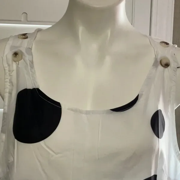 Miss Look - Image 2