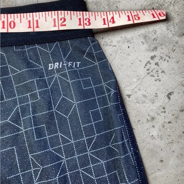 Nike Pro Compression Leggings Size M Geometric Print Black Gray - Image 9