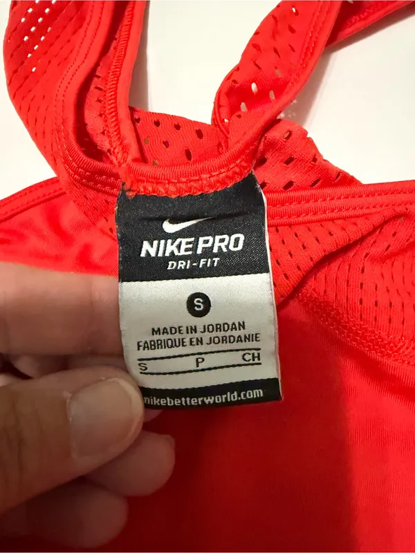 Nike red dri fit tank ventilated back women’s size small athletic athleisure - Image 5