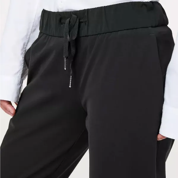 Lululemon‎ On the Fly Pant Women’s Sz 8 Black Casual Pants - Image 2