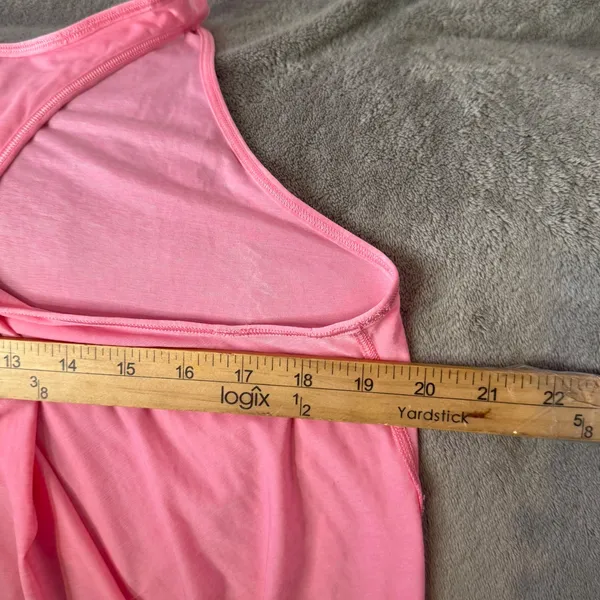 Lululemon Racerback Pleated Pink Tank Top Womens 8 Pink Curved Hem Athletic Yoga - Image 7
