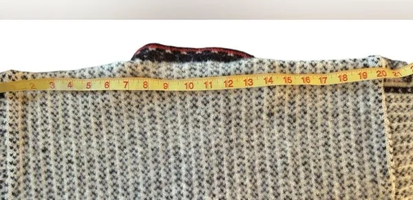 VTG Wool Chunky Knitted Cardigan Sweater M Black Cream Red Metal Scroll Buttons - Image 12