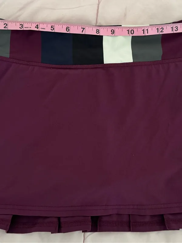 lululemon Run Pace Setter Skirt skort in plum pow stripe, size 8 pleated back - Image 6