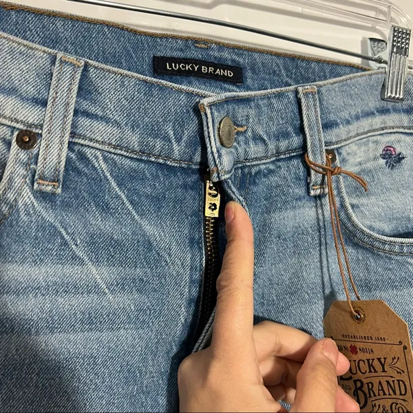 Lucky Brand Sienna Mid Rise Slim Boyfriend Jean Size 4/27 Floral‎ Embroidered - Image 4