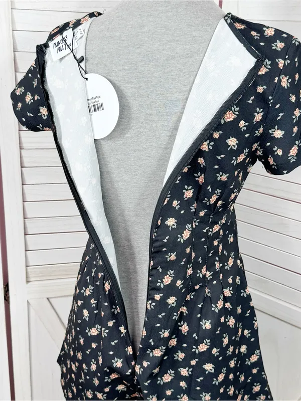 Princess Polly Floral Button Front V Neck Romper Black Size 4 Cottage Playsuit - Image 7