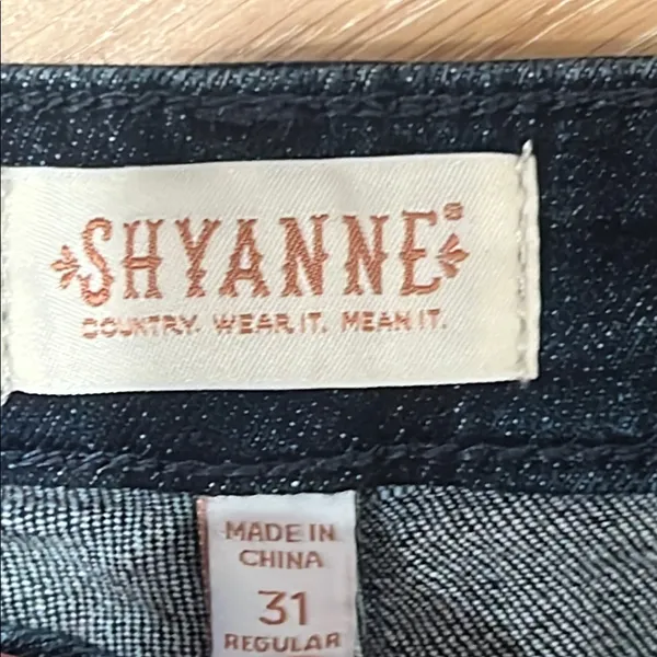Shyanne Women'S Dark Wash Mid Rise Embroidered Flare‎ Jeans 31 - Image 5