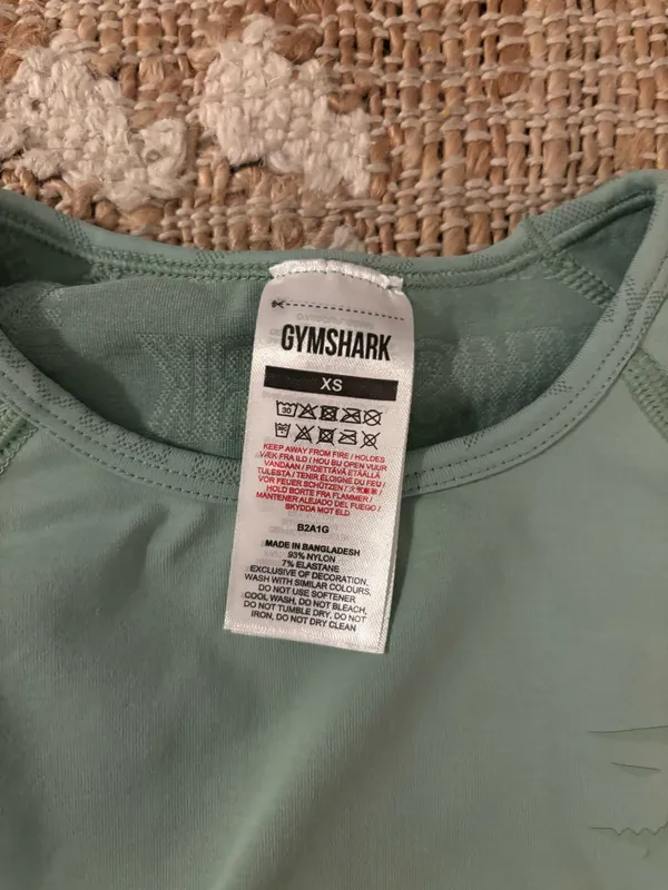 Gymshark Long Sleeve Crop Top - Image 2