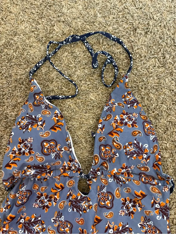 Cupshe Halter One-Piece Swimsuit - Image 4