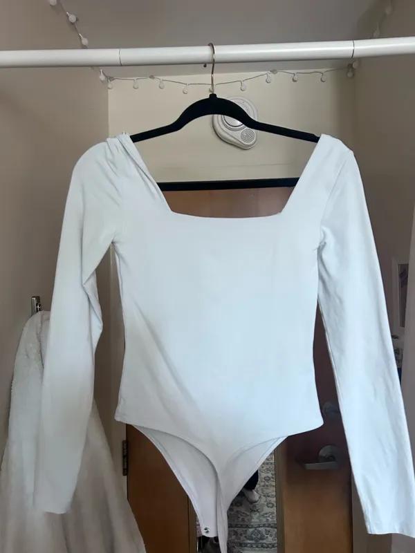 Aritzia Bodysuit Babaton - Image 2