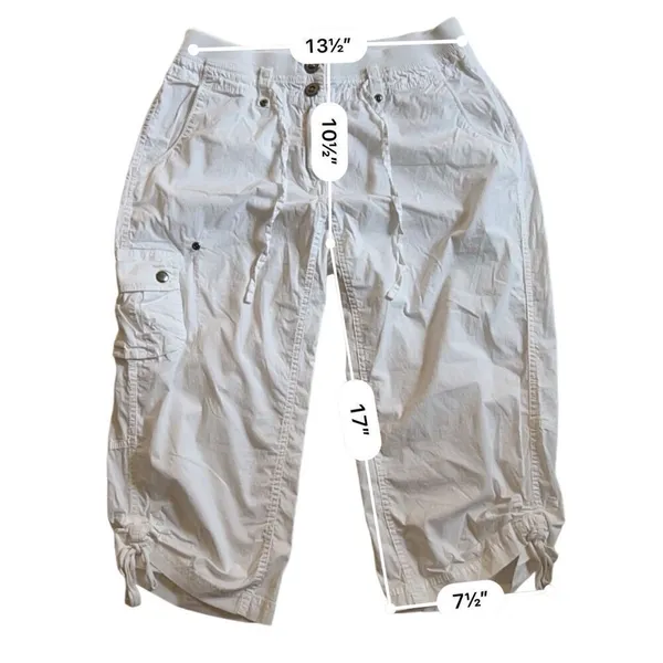 Bay Studio white capri Jogger size 8 Gray - Image 4