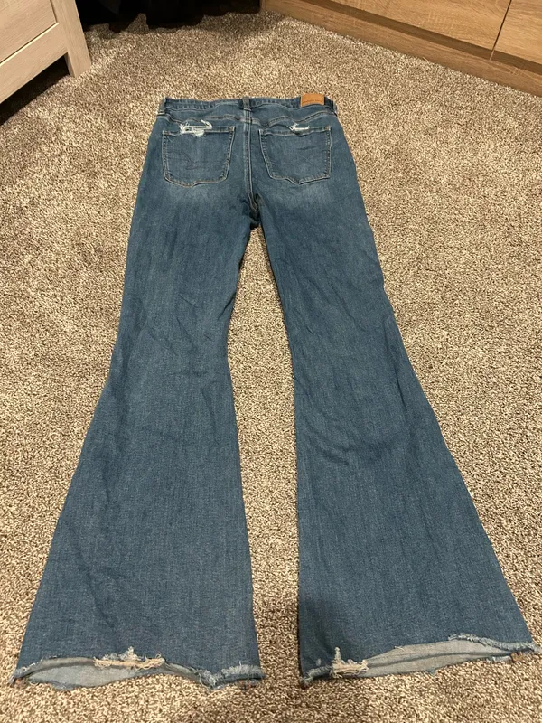 American Eagle Jeans - Image 2