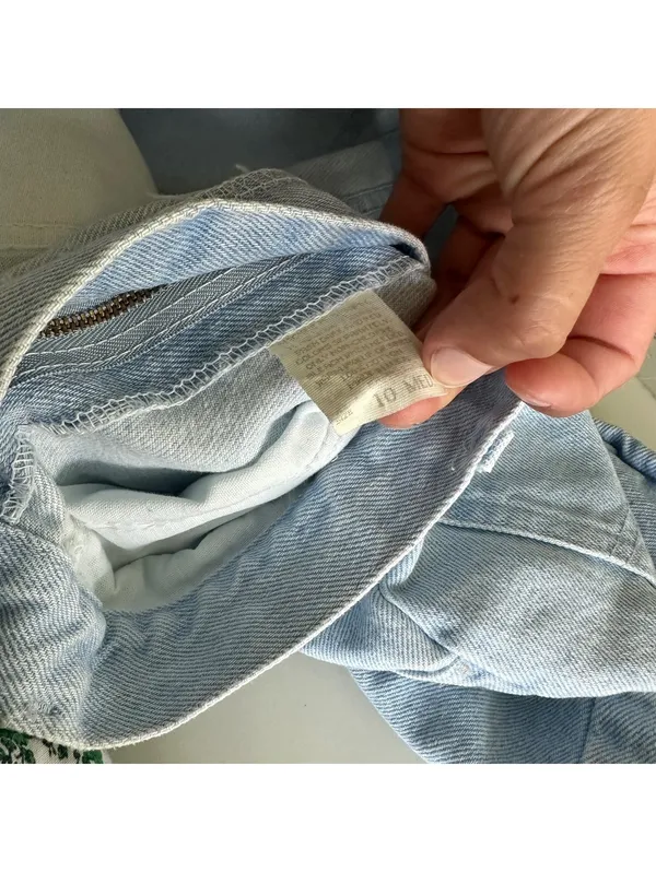 Vintage LEE Denim Shorts Light Wash size 10 Med - Image 5