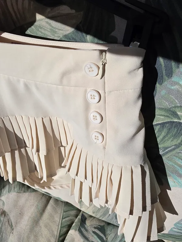 Edikted Double Pleated Miniskort Cream XS - Image 5