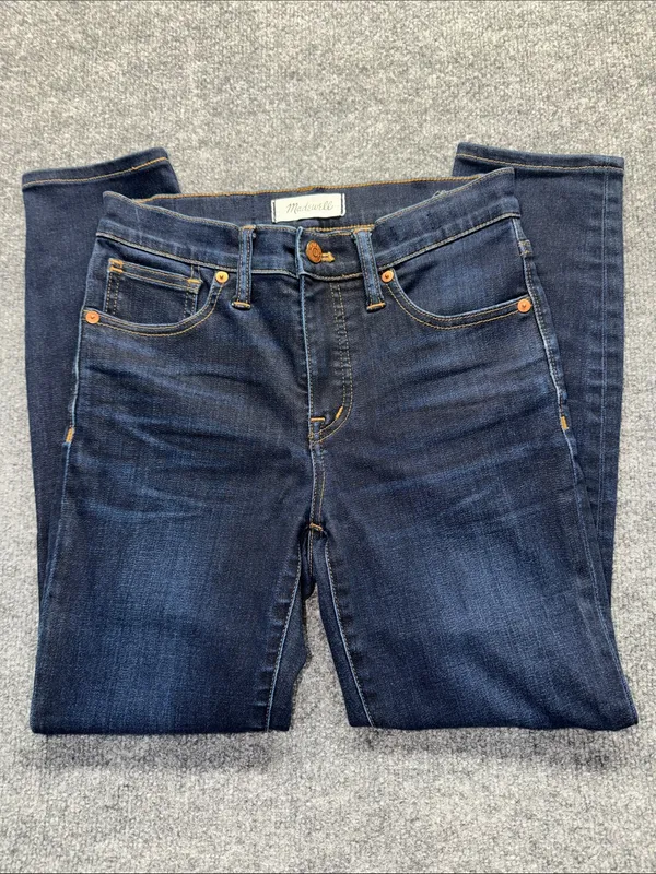 Madewell 9” High-Rise Skinny Jeans in Dark Indigo Wash - Image 4