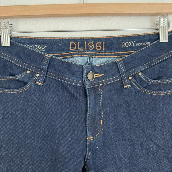 DL1961 Roxy Kick Flare Dark Blue Wash Denim Jean Women’s Size 27 Stretch Midrise - Image 2