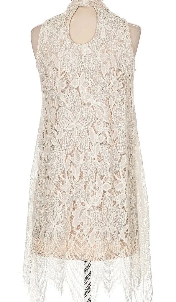 Elegant Cream Lace Dress - Image 6