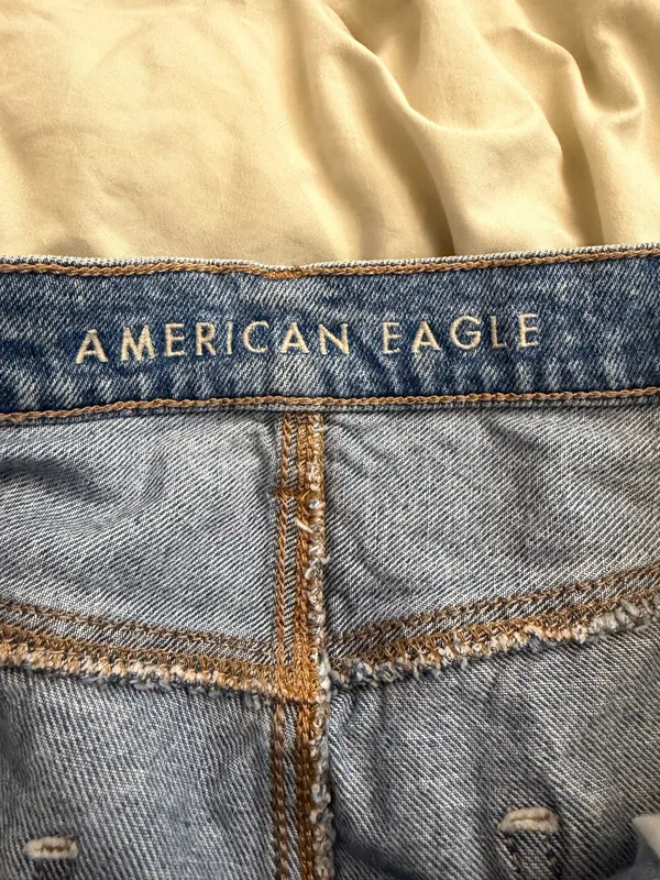 American Eagle Mom Shorts - Image 3