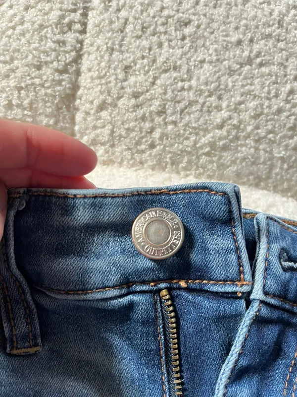 American Eagle Outfitters Embroidered Jean Shorts - Image 4