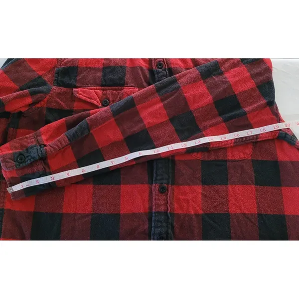 American Eagle Buffalo Plaid Women's Size Medium - Image 6