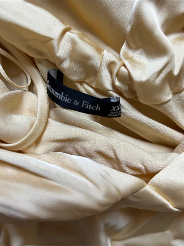 Abercrombie & Fitch Pale Yellow Satin Halter Maxi Dress - Image 2