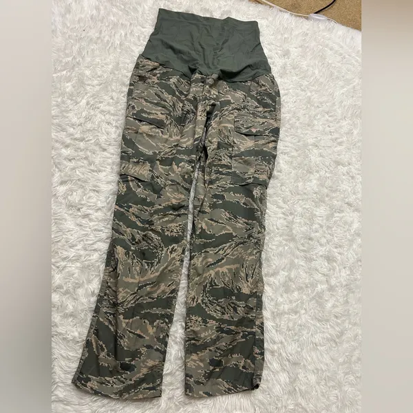 Maternity official US Air Force camouflage cargo pants size large 12 14 woman’s - Image 2