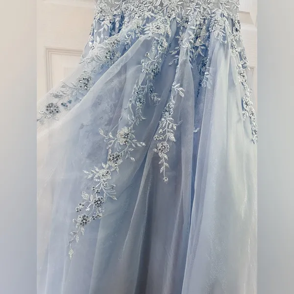 JVN by Jovani 00915 Strapless Long Ball Gown Prom Formal light Blue sz 4 - Image 5