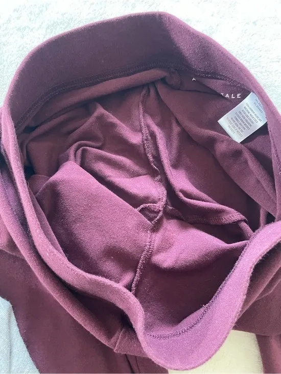 Aeropostale Maroon Leggings size S - Image 3