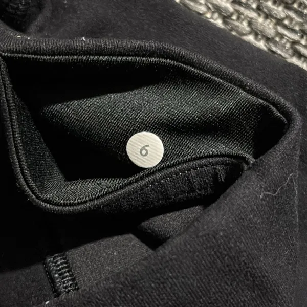 Lululemon Wunder Under Leggings Compressive Size 6 - Image 4