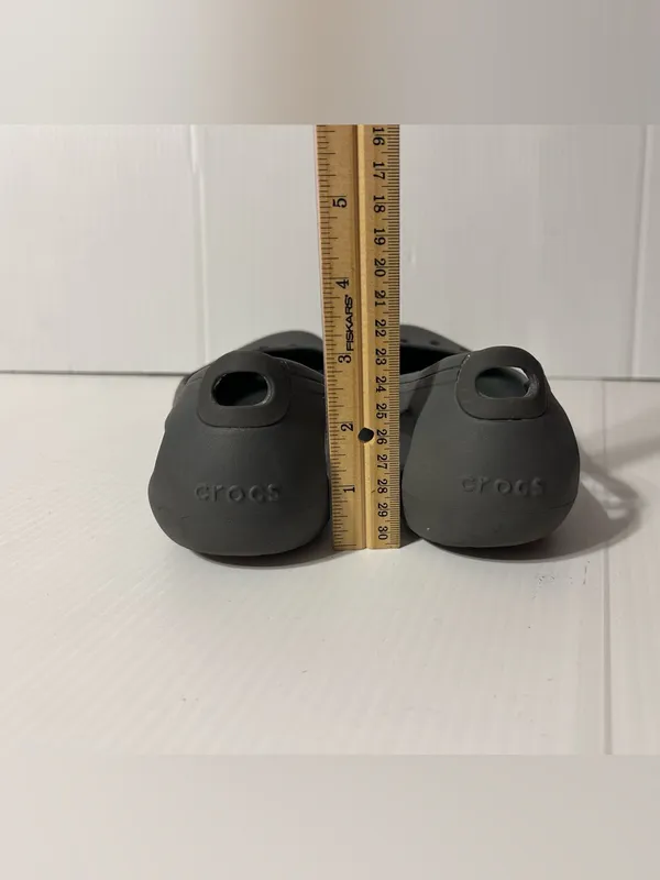 Crocs gray rubber slip on shoe women size 9 - Image 7