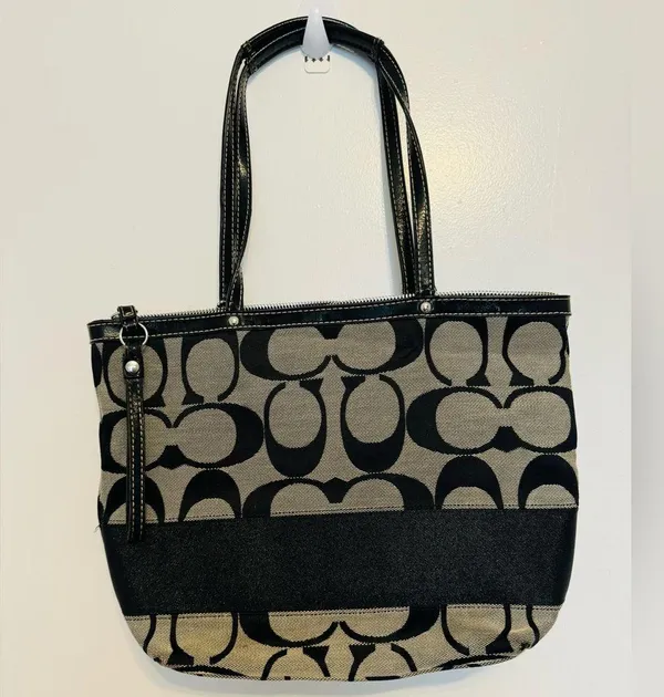 Classic COACH Logo vintage CANVAS & LEATHER TOTE BAG PURSE - Image 2