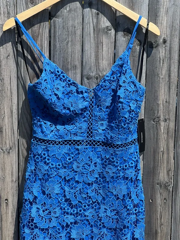 Lulu's Taliah Blue Lace Midi Dress - Image 4