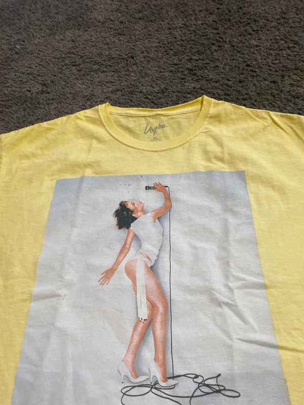 Urban Outfitters Kylie Minogue Fever Yellow Tee XL - Image 2