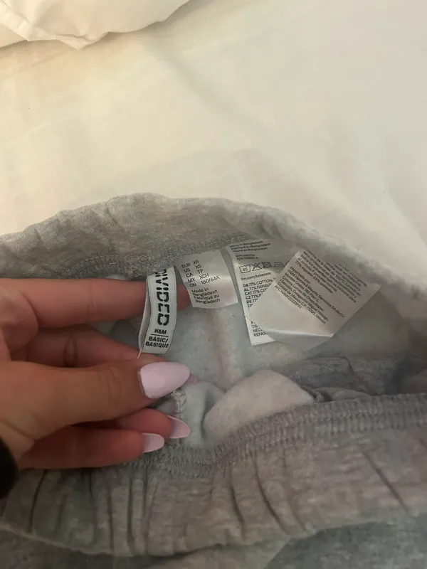 H&M Grey Sweatpants - Image 5