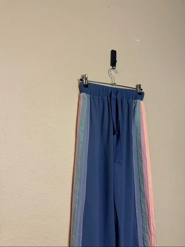 New In knit color block Wide‎ Leg pants Blue Size Small NWT - Image 3