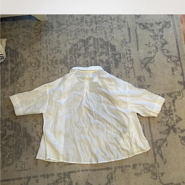H&M Casual White Button Down Shirt - Image 3
