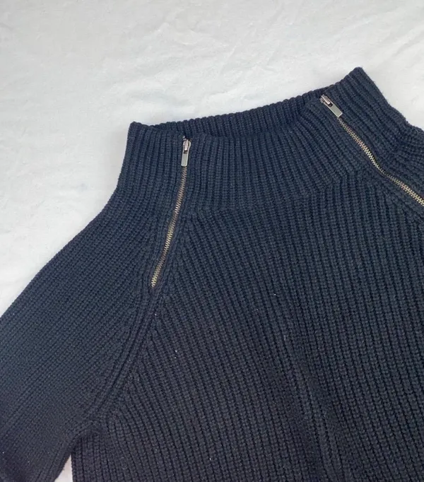 Banana republic sweater - Image 7