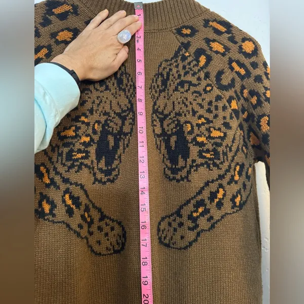 Show Me Your Mumu Two Leopards Running Sweater Dolman Sz Small Brown Orange - Image 10