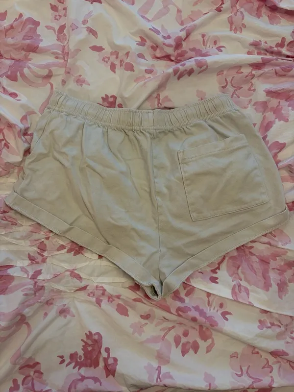 American Eagle Shorts Size S Lived-In Lounge Sweatshorts Gray - Image 2