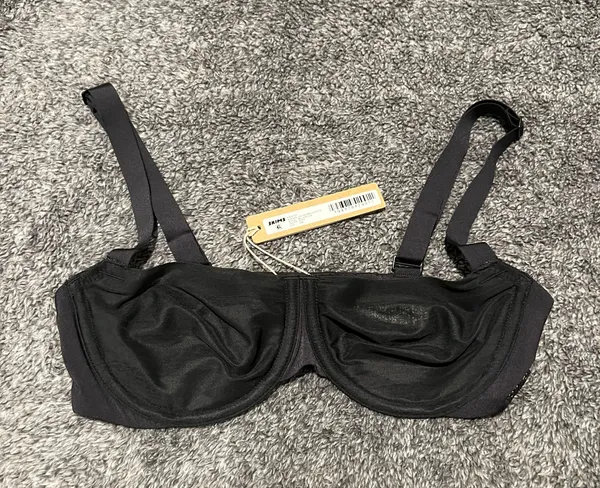 Skims No Show Unlined Balconette Bra Onyx 32a - Image 5
