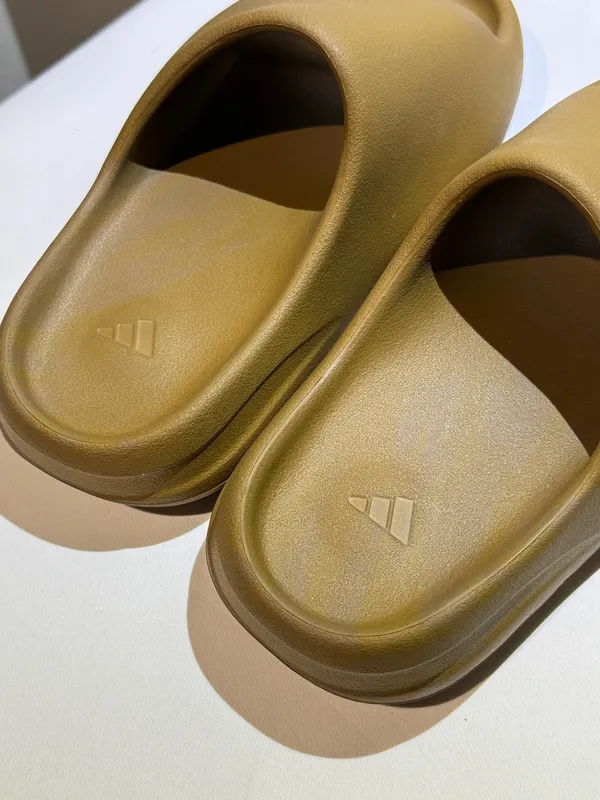 Yeezy Slides Adidas Ochre Brown 6 - Image 7