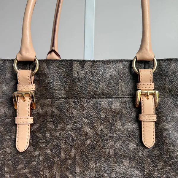 Michael‎ Kors size M brown beige tote bag - Image 2