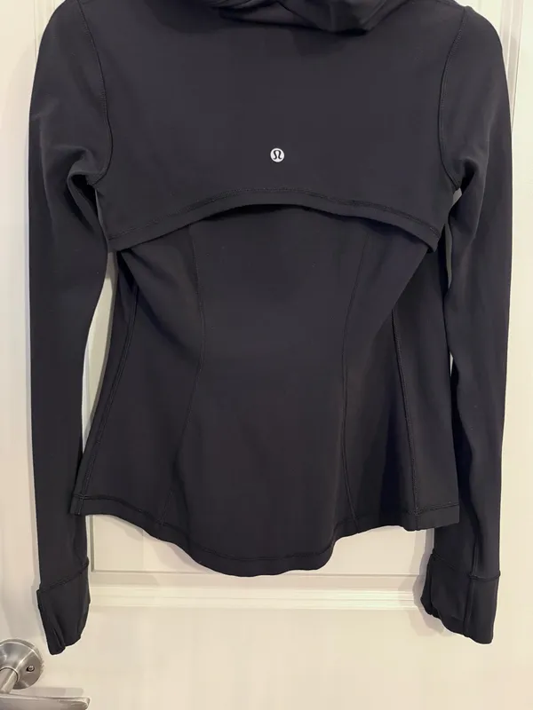 Lululemon Define Hooded Jacket Nulu size 4 - Image 7