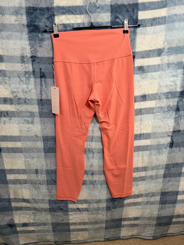 Love Tree Active High Rise Buttery Soft Cropped Leggings - Image 6
