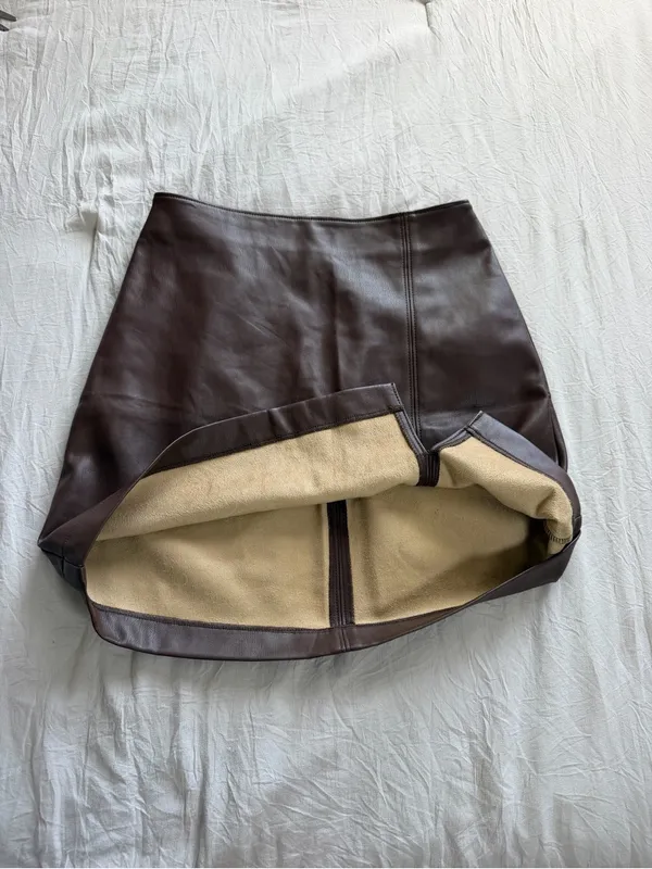 Hollister Brown‎ Faux Leather Mini Skirt - Image 7