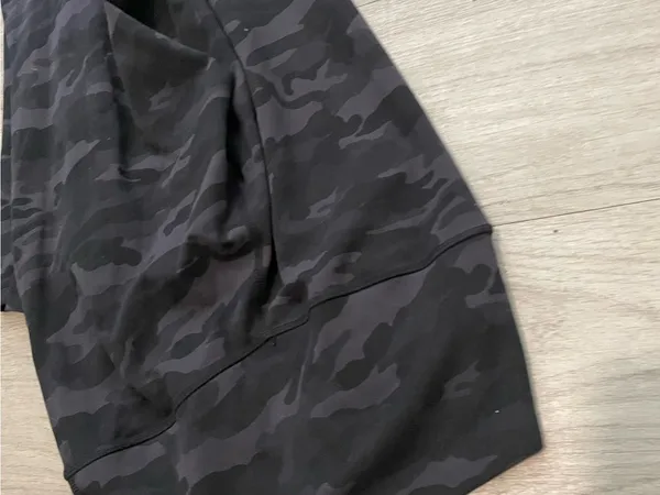 Colorfulkoala High-Rise Camo Leggings - Black & Charcoal - Image 3
