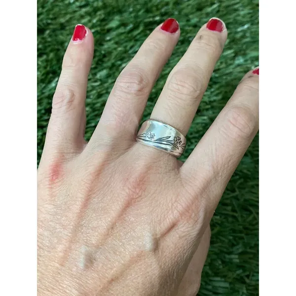 Handmade Floral ring size 6.5 - Image 4