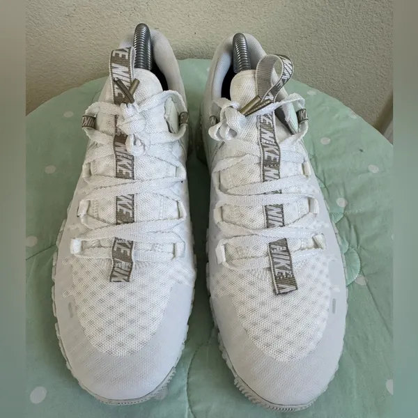 NWT Nike Free Metcon 5 Premium Women’s size 9 - Image 5